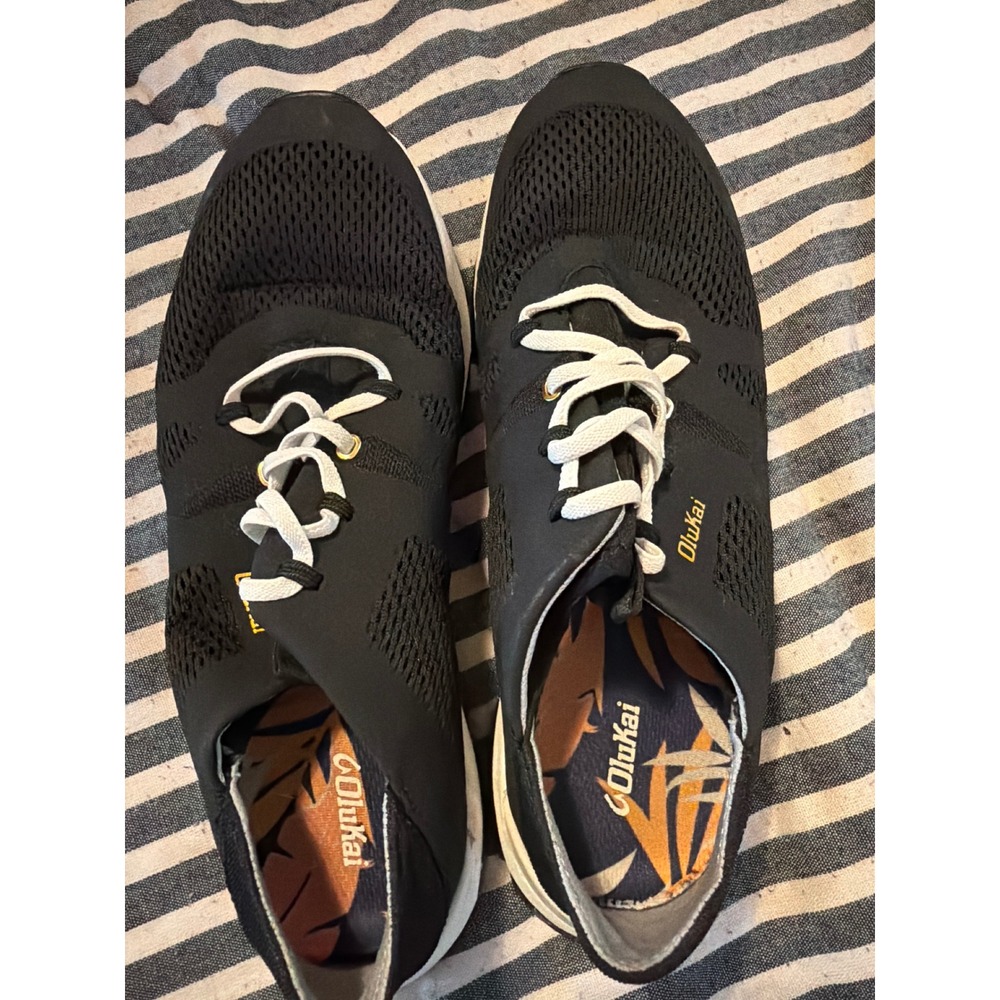 OluKai Huia Womens Black White Training Shoes Sneakers 20492-4040 Size 10